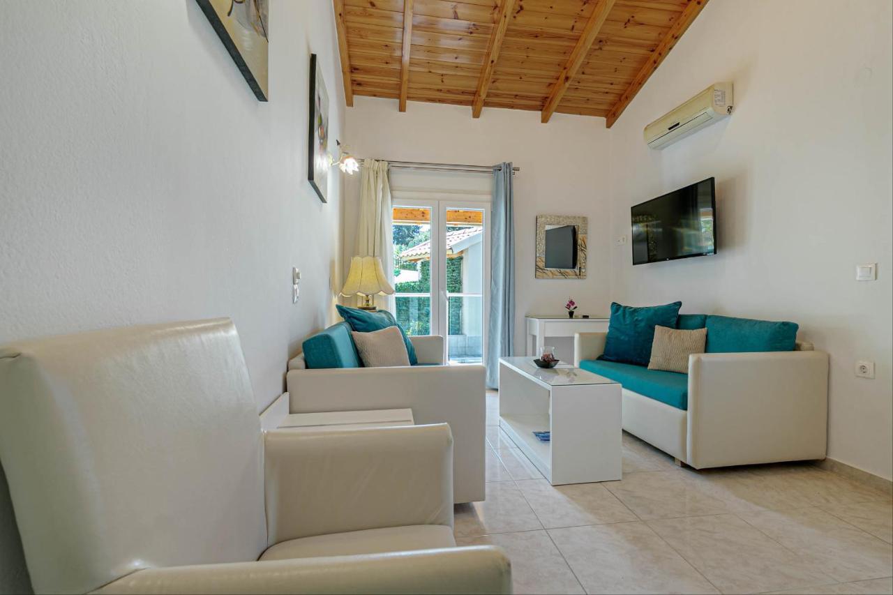 Palapart Gikas House Gouvia Exterior photo